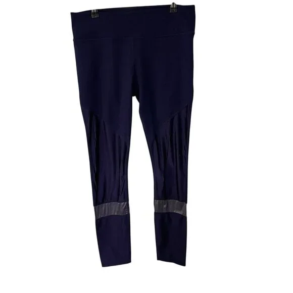 Fabletics Leggings Navy Size Large Reflective Mid Rise Stretch Gym Yoga - Picture 2 of 9